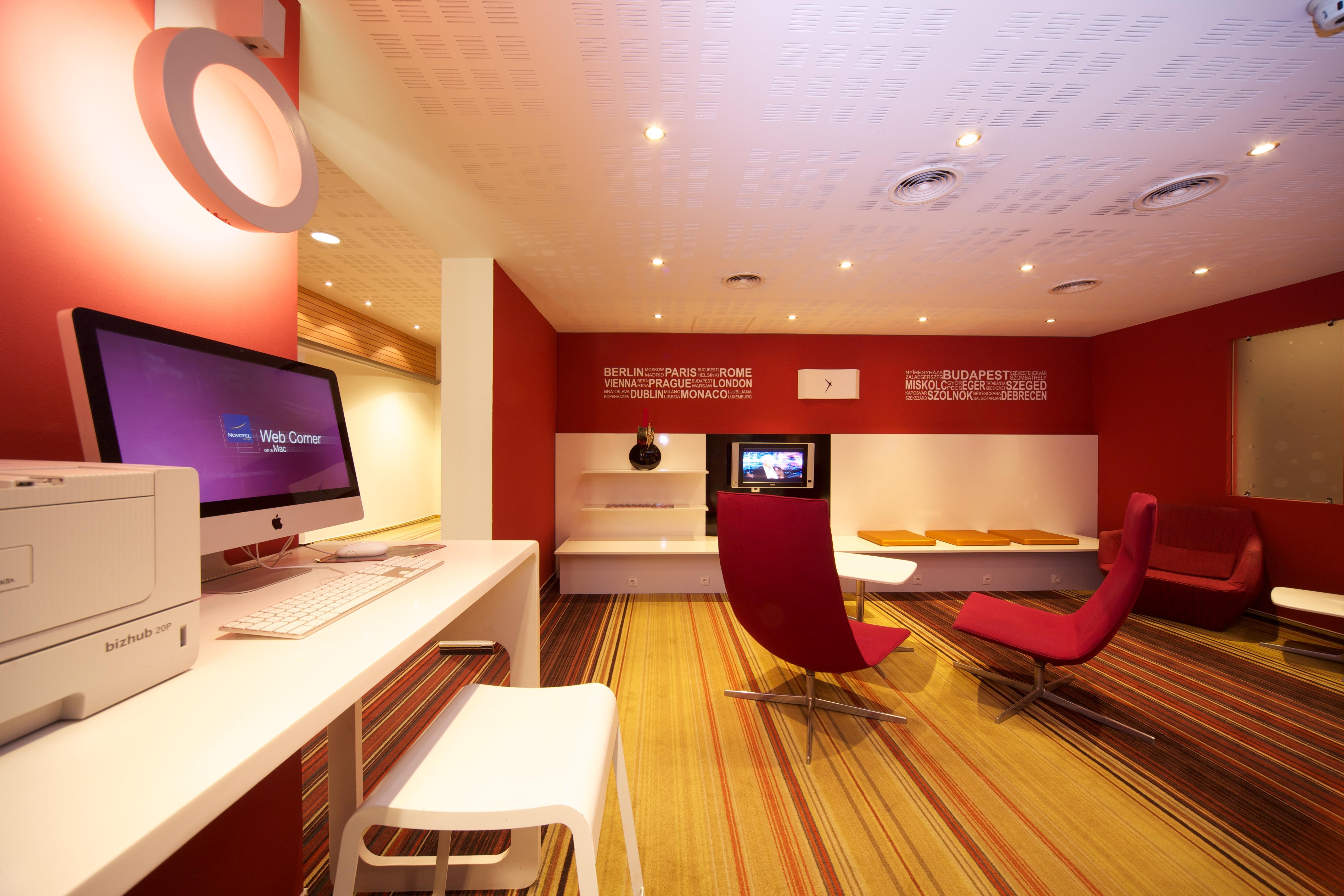 Novotel Budapest City Екстер'єр фото